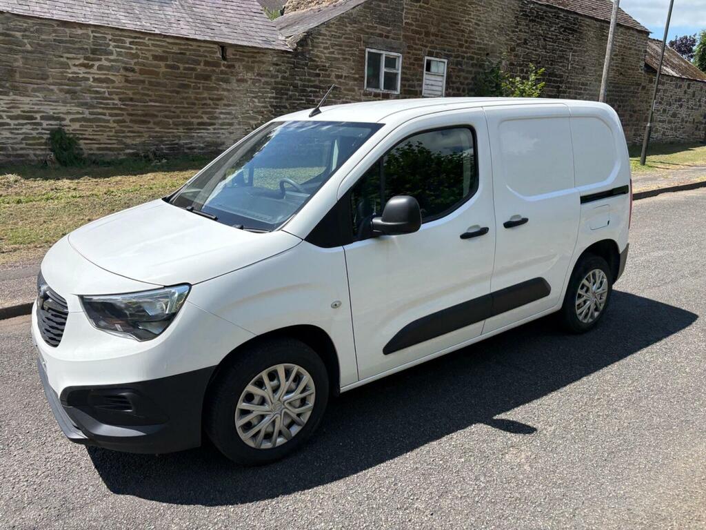 Vauxhall Combo 1.5 Turbo D 2300 Dynamic L1 H1 Euro 6 White