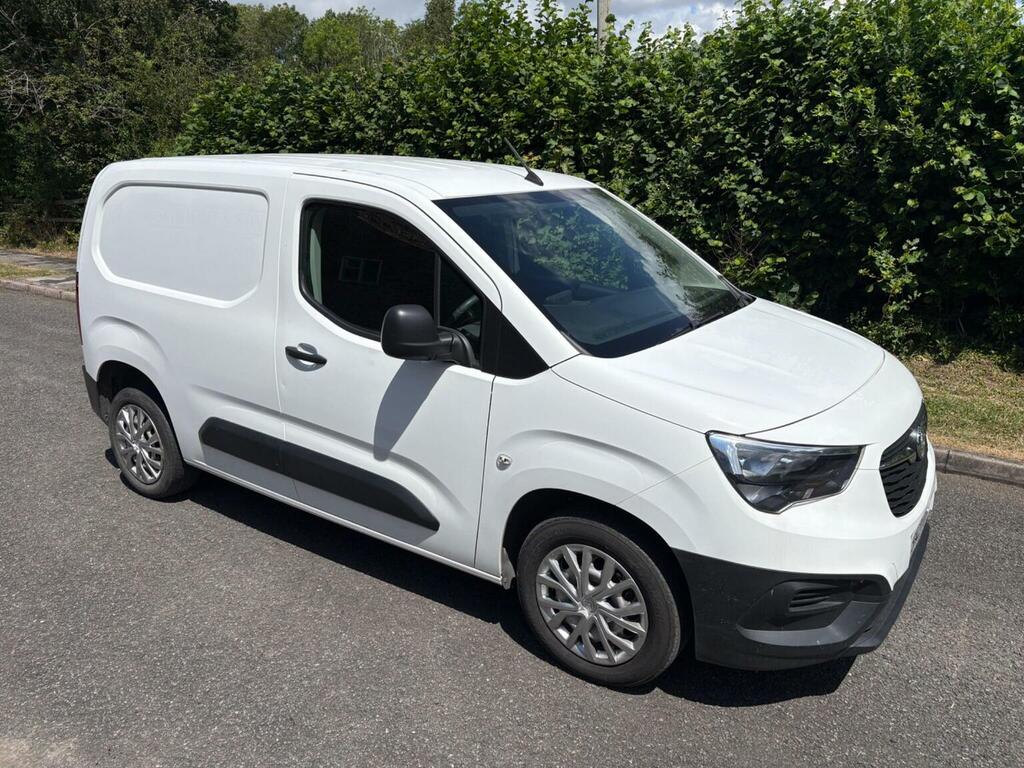 Vauxhall Combo 1.5 Turbo D 2300 Dynamic L1 H1 Euro 6 White #5