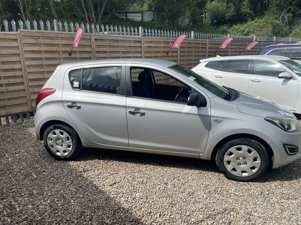 Hyundai I20 1.2 Classic Silver #5