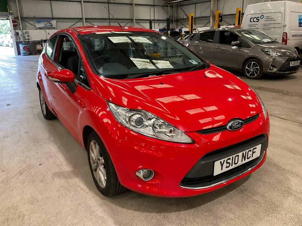 Ford Fiesta 1.25 Zetec Red