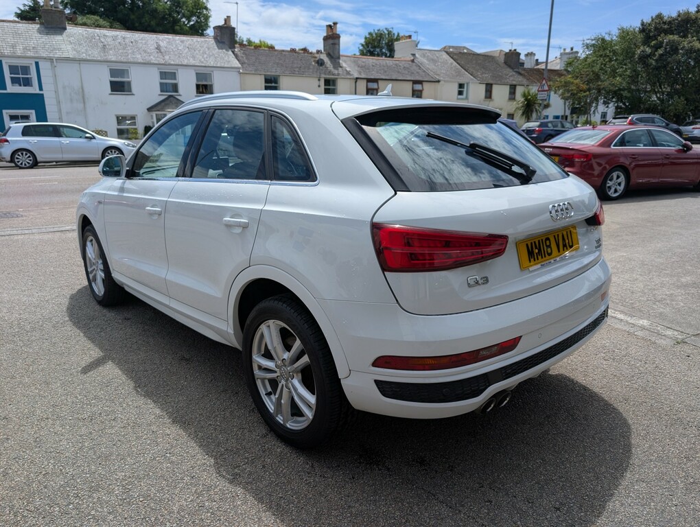 Audi Q3 2.0 Tdi S Line Edition White #6