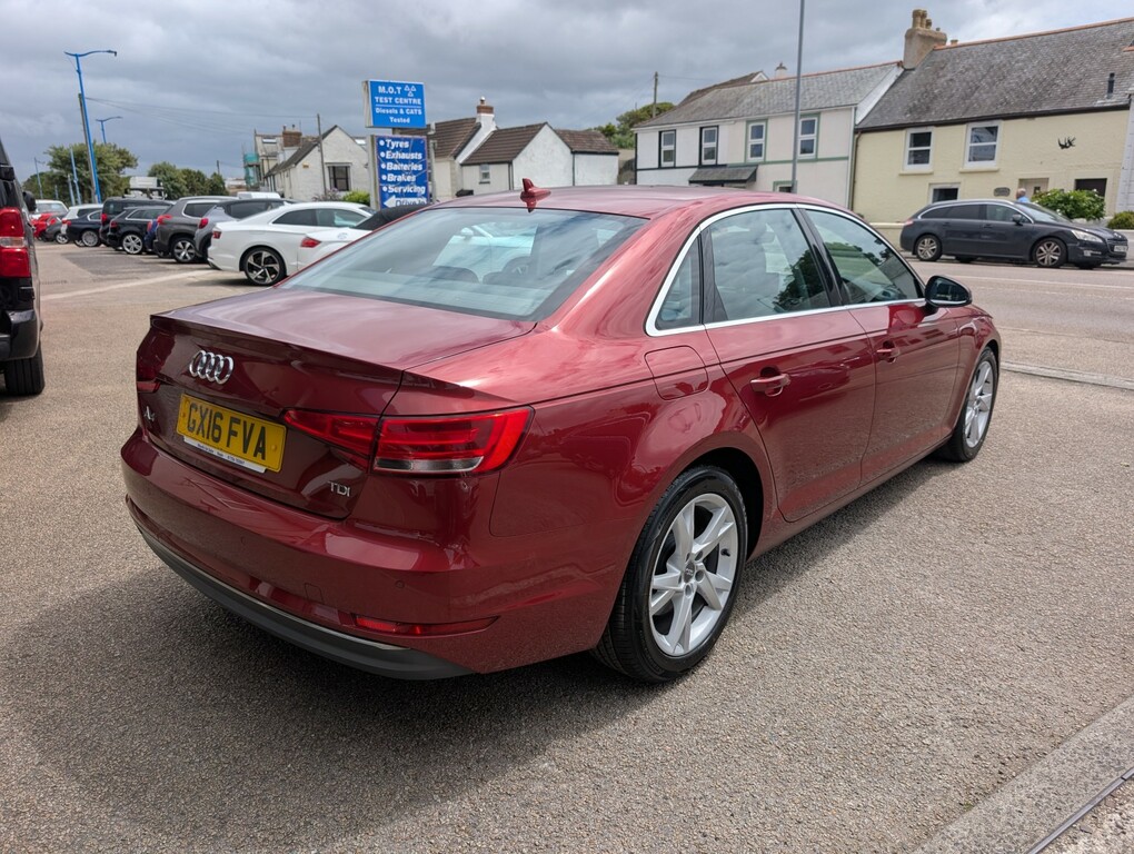 Audi A4 2.0 Tdi Ultra Se Red #5