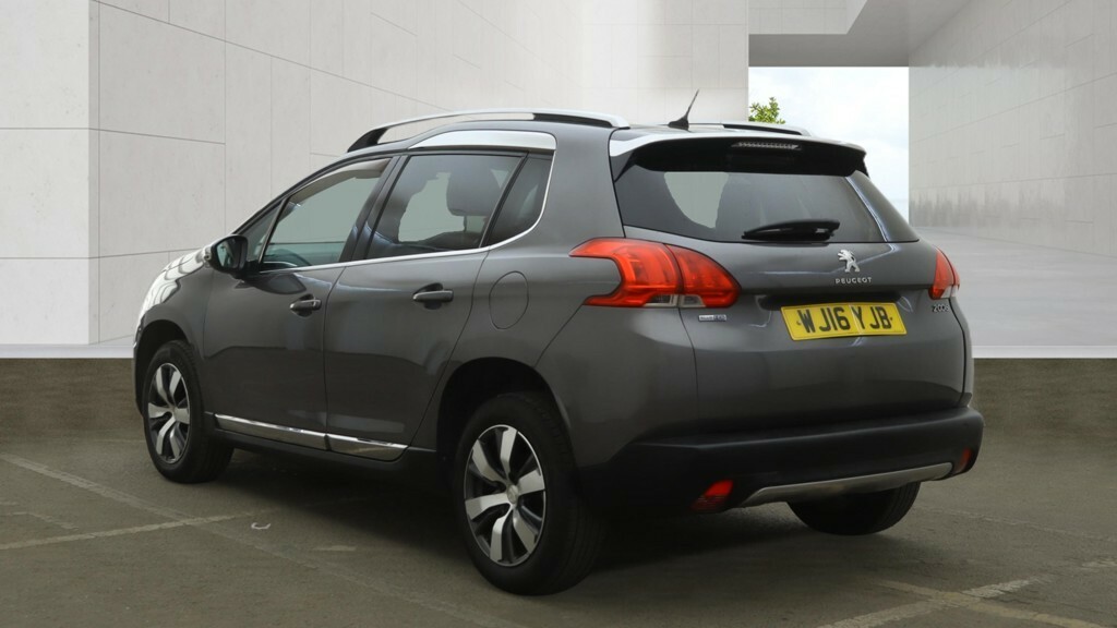 Peugeot 2008 1.6 Bluehdi Allure Grey #4