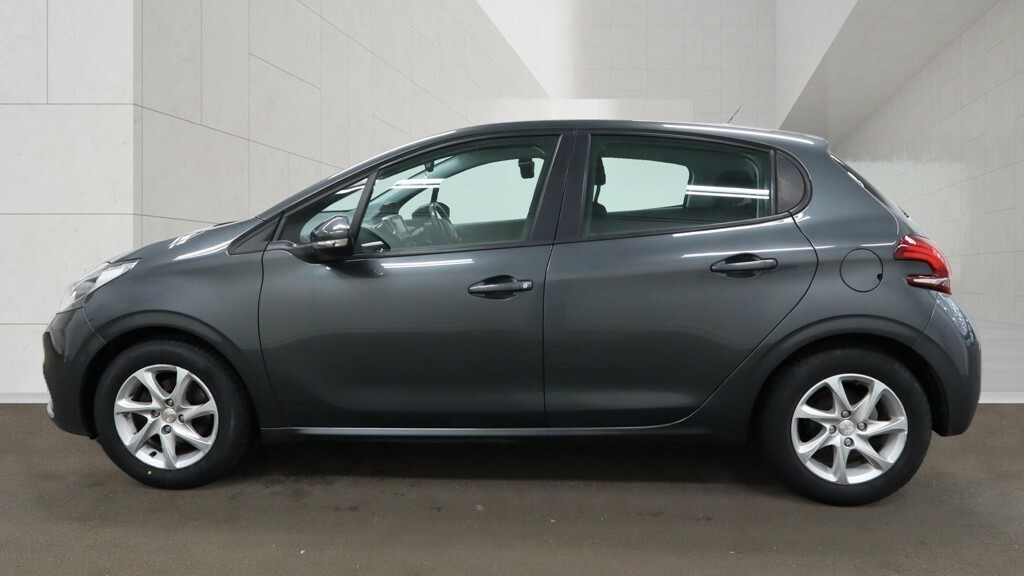 Peugeot 208 1.6 Bluehdi Active Grey #5