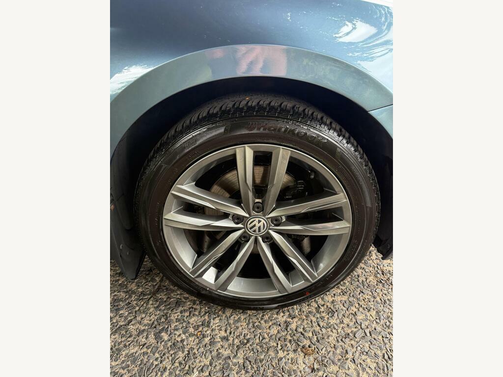 Volkswagen Passat 2.0 Tdi Scr 190 Gt Panoramic Roof Black #12