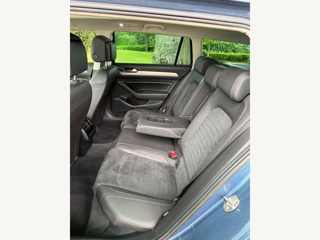 Volkswagen Passat 2.0 Tdi Scr 190 Gt Panoramic Roof Black #38