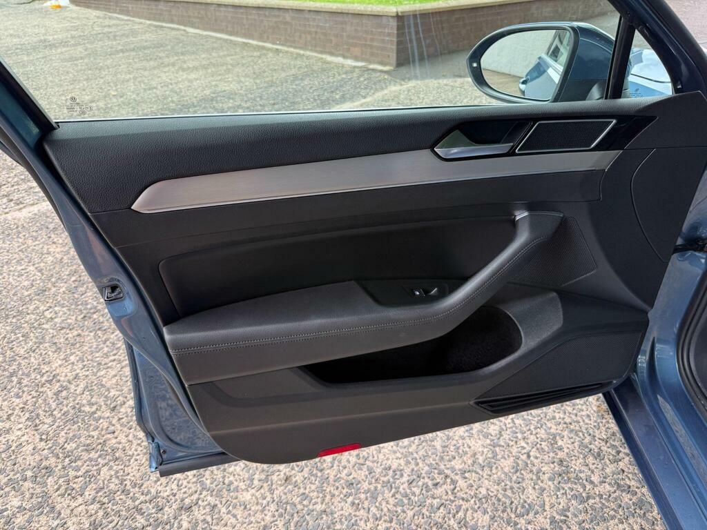 Volkswagen Passat 2.0 Tdi Scr 190 Gt Panoramic Roof Black #14