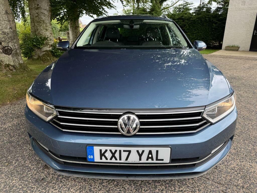 Volkswagen Passat 2.0 Tdi Scr 190 Gt Panoramic Roof Black #7