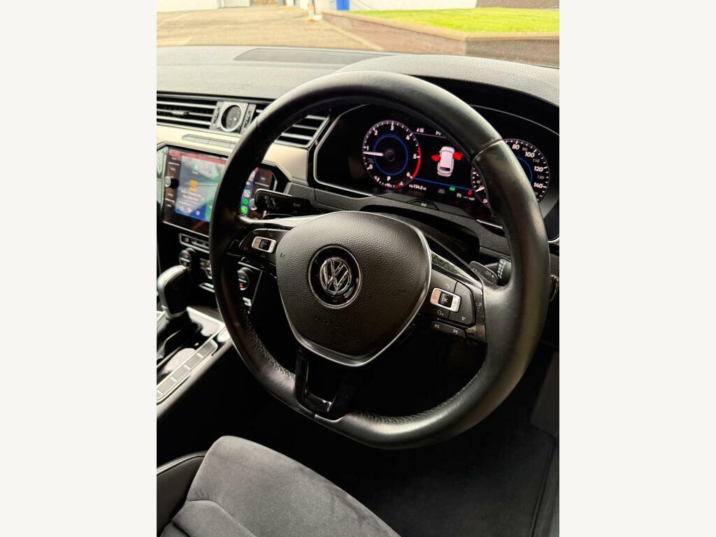 Volkswagen Passat 2.0 Tdi Scr 190 Gt Panoramic Roof Black #21