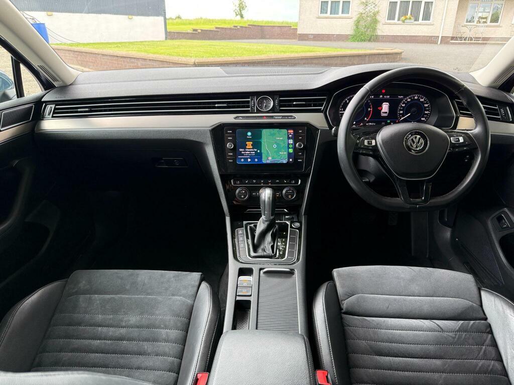 Volkswagen Passat 2.0 Tdi Scr 190 Gt Panoramic Roof Black #16