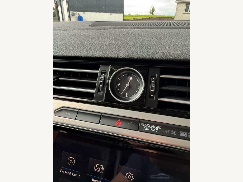 Volkswagen Passat 2.0 Tdi Scr 190 Gt Panoramic Roof Black #34
