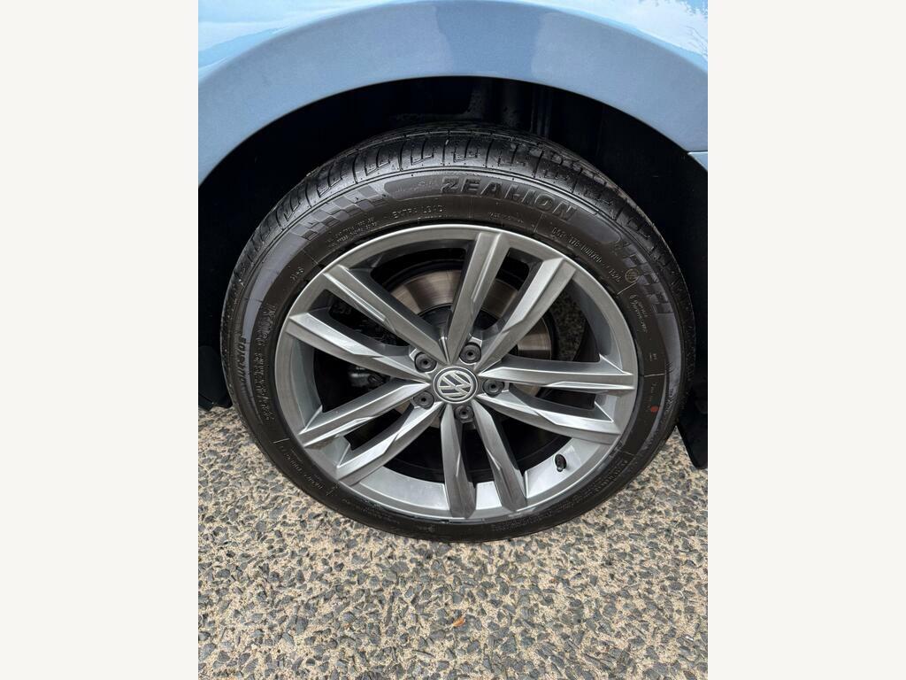 Volkswagen Passat 2.0 Tdi Scr 190 Gt Panoramic Roof Black #9
