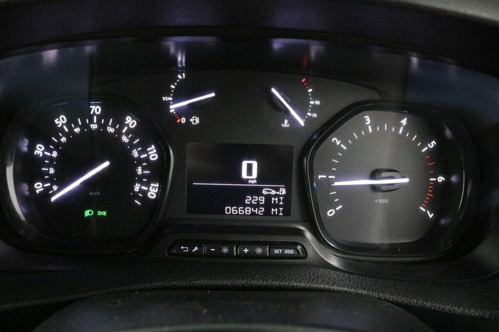 Peugeot Expert Lwb L2h1 Bluehdi #23