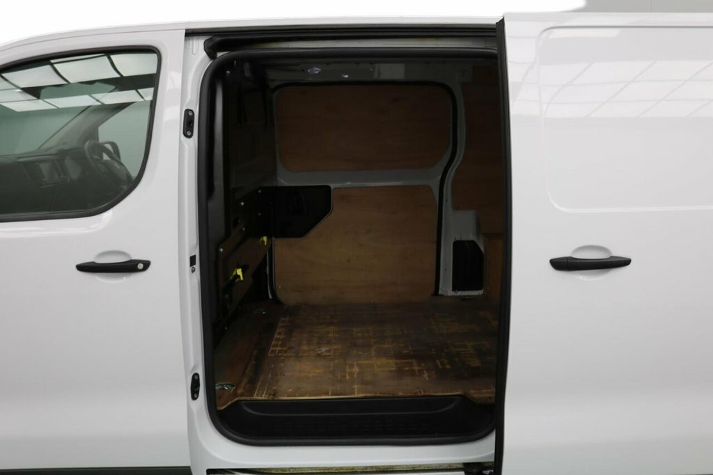 Peugeot Expert Lwb L2h1 Bluehdi #9