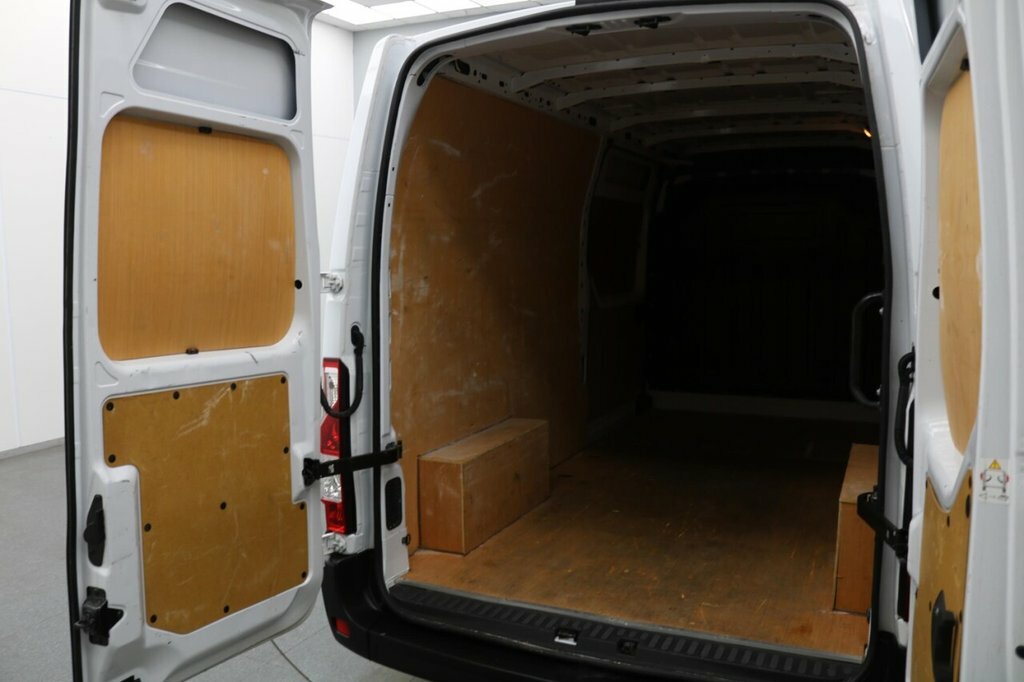 Renault Master 2.3 Dci 35 Business Fwd Lwb Medium Roof Euro 6 White #12