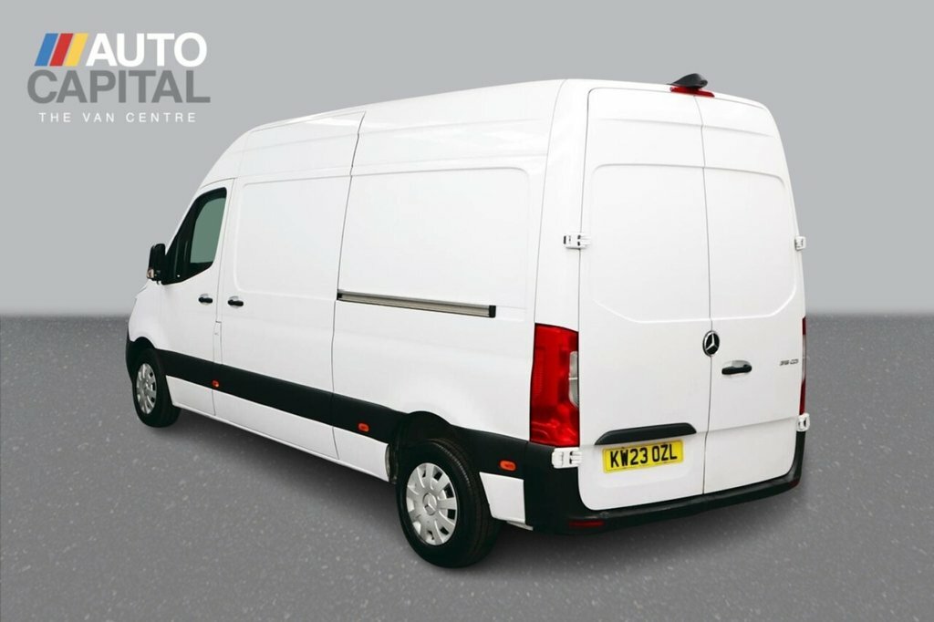 Mercedes-Benz Sprinter 2L Premium White #3