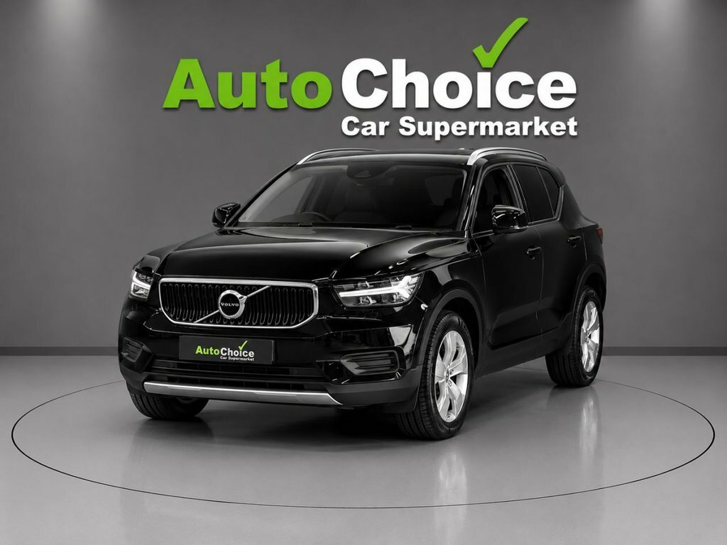 Volvo XC40 2L Momentum Black