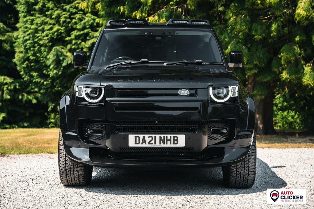 Land Rover Defender 90 Se Black #2