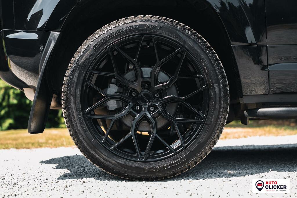 Land Rover Defender 90 Se Black #5