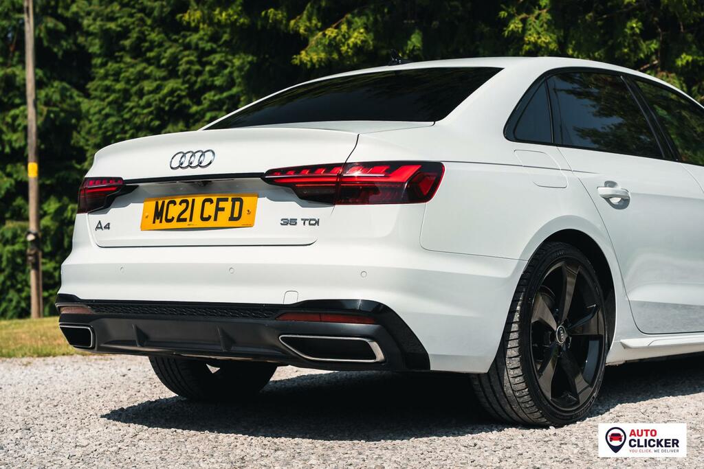 Audi A4 Black Edition White #6