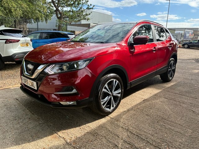 Nissan Qashqai 1.2 Dig-t N-connecta Suv Euro 6 FX68ZWL Red #3