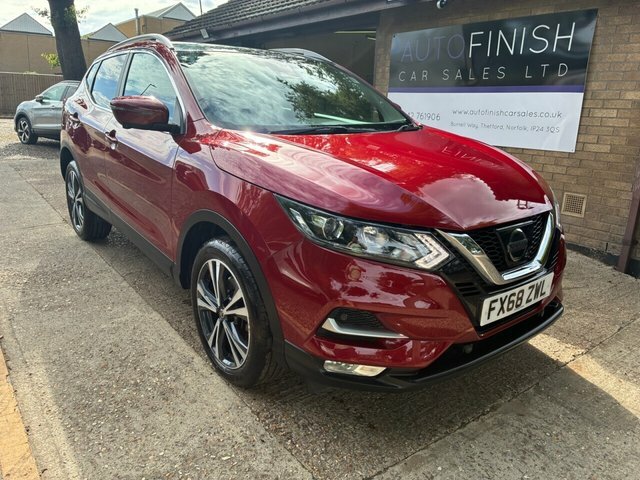 Nissan Qashqai 1.2 Dig-t N-connecta Suv Euro 6 Red