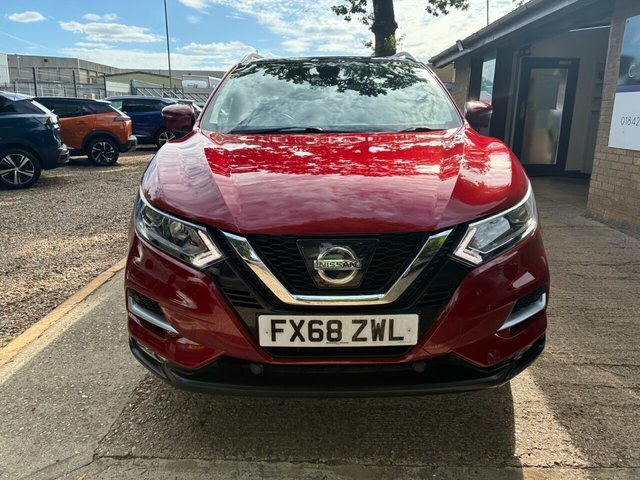 Nissan Qashqai 1.2 Dig-t N-connecta Suv Euro 6 FX68ZWL Red #2