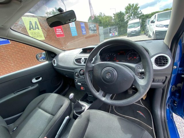 Renault Clio Pzaz Euro 5 Blue #6