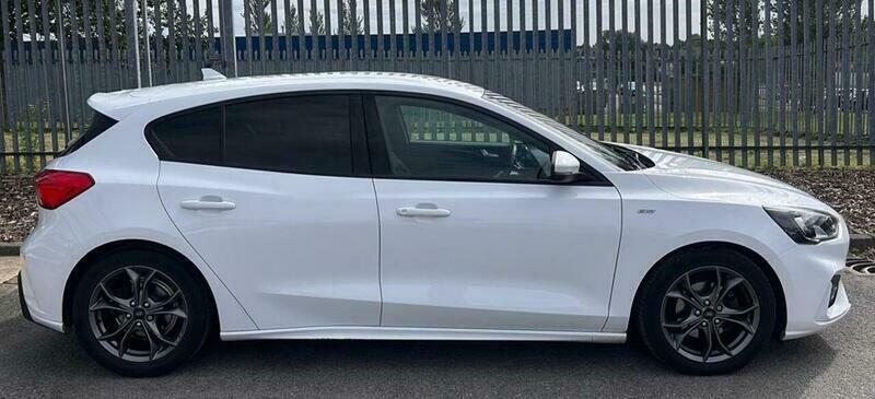 Ford Focus 1.5 Ecoblue St-line Hatchback SL68VAE White #4