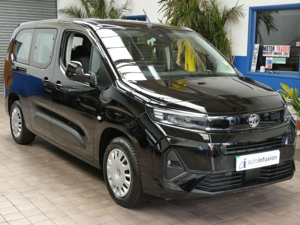 Vauxhall Combo-e Life Mpv Black #6