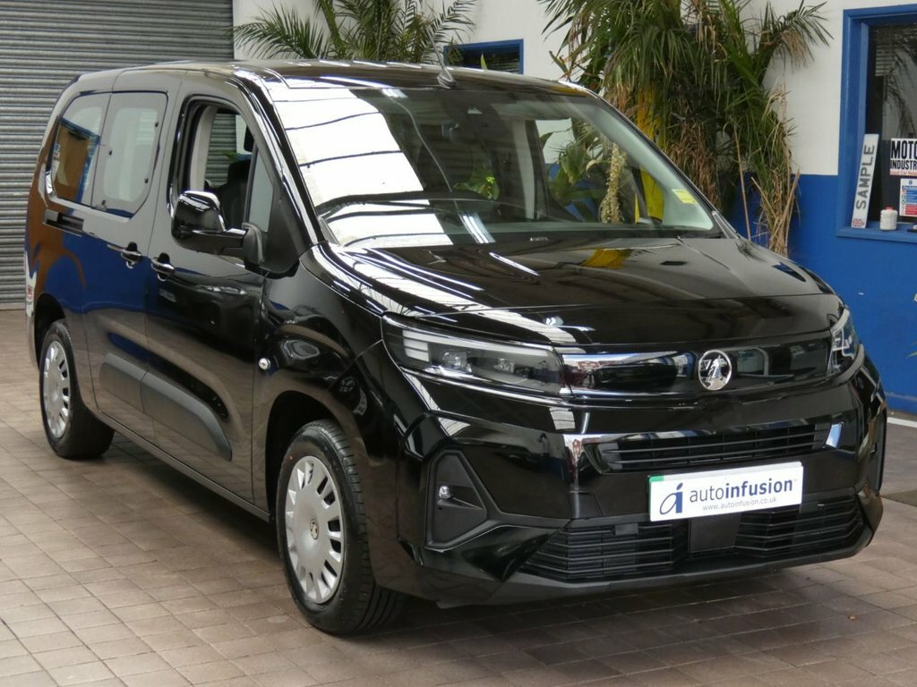 Vauxhall Combo-e Life Mpv Black
