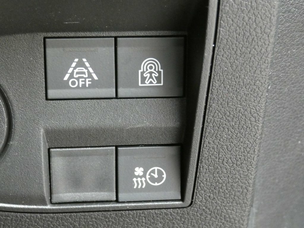 Vauxhall Combo-e Life 50Kwh Design Mpv 7.4Kw Charger  #25