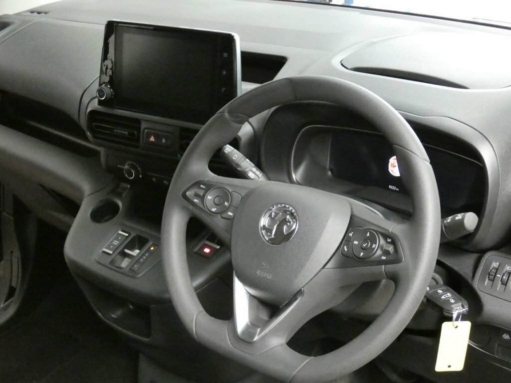 Vauxhall Combo-e Life 50Kwh Design Mpv 7.4Kw Charger  #38