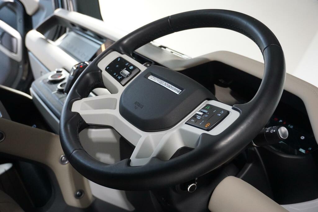 Land Rover Defender 110 3.0 D250 Mhev X-dynamic Hse Suv 4W Black #56