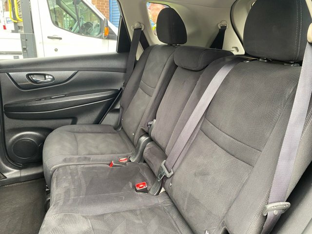Nissan X-Trail 1.6L N-connecta Dci White #21