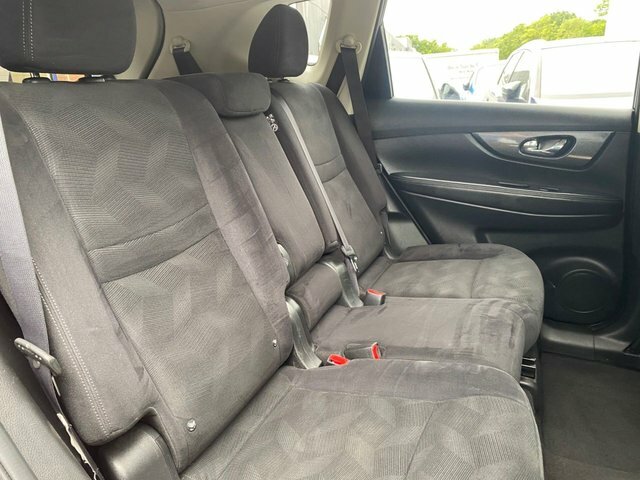Nissan X-Trail 1.6L N-connecta Dci White #18