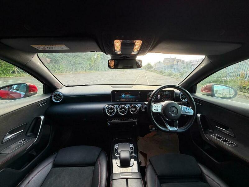 Mercedes-Benz A Class 1.5 Amg Line Premium 7G-dct Euro 6 Ss KR19KHP Red