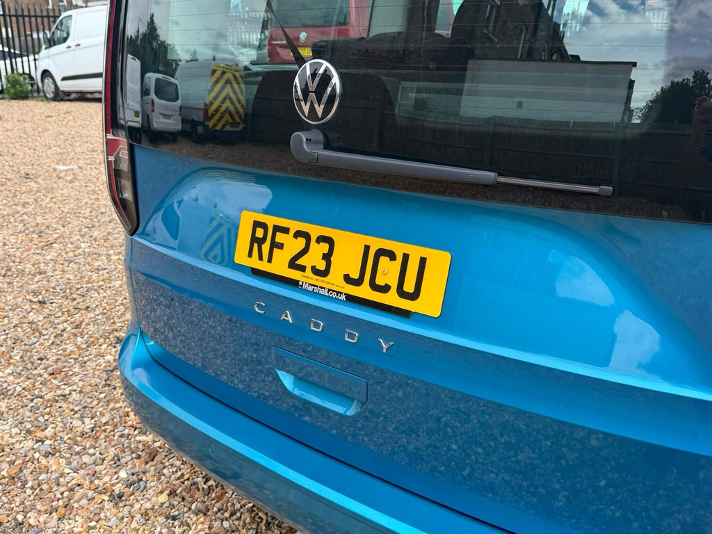 Volkswagen Caddy Maxi Life Maxi 2.0 Tdi 122 Life Dsg Red #88