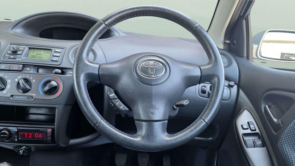 Toyota Yaris 1.3 Vvt Blue #32