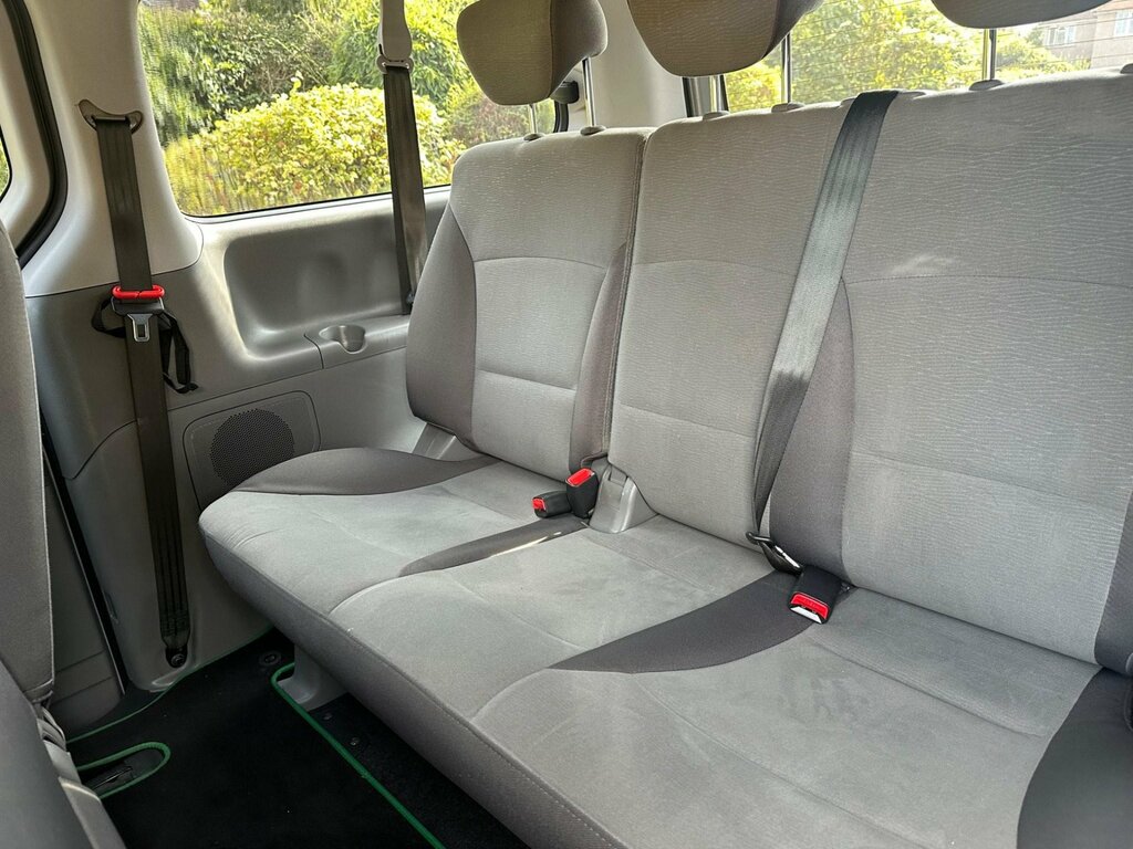 Hyundai I800 2.5 Style Crdi 8 Seater 5 Speed Silver #9
