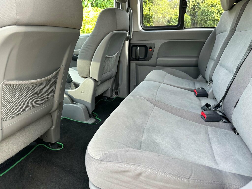 Hyundai I800 2.5 Style Crdi 8 Seater 5 Speed Silver #43