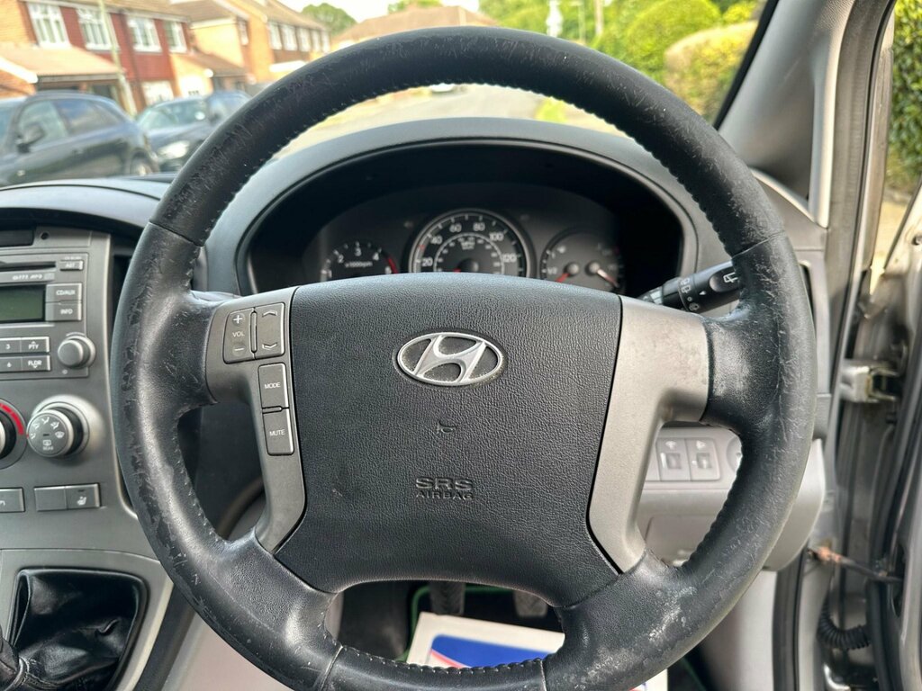 Hyundai I800 2.5 Style Crdi 8 Seater 5 Speed Silver #18
