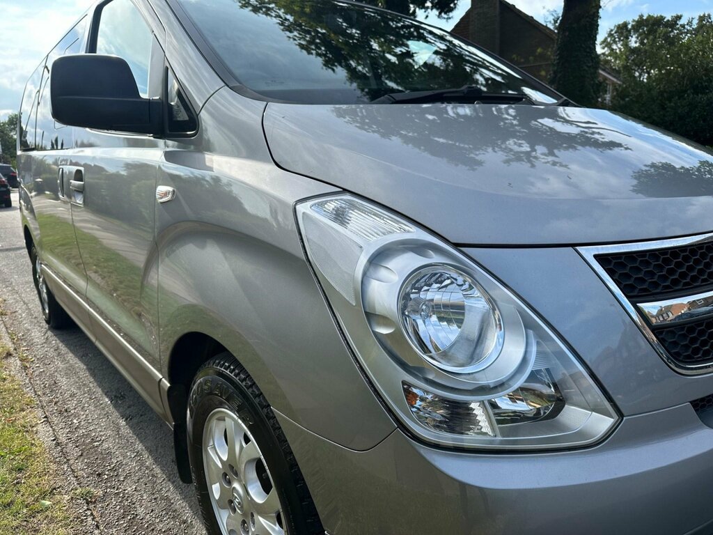 Hyundai I800 2.5 Style Crdi 8 Seater 5 Speed Silver #37