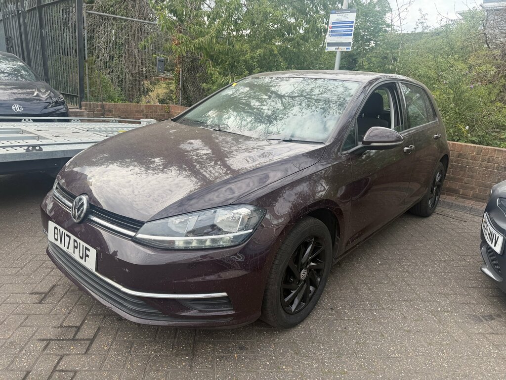 Volkswagen Golf 1.6 Tdi Bluemotion Tech Se Nav Hatchback Diese OV17PUF Black #2