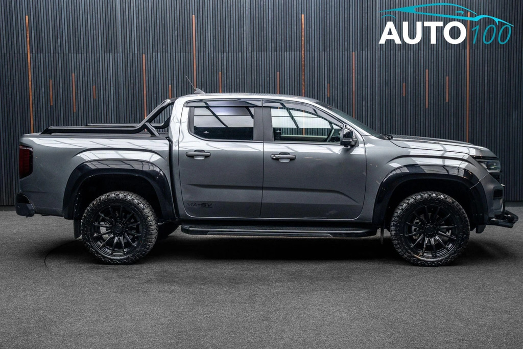 Volkswagen Amarok 2024 74 Style Black #11
