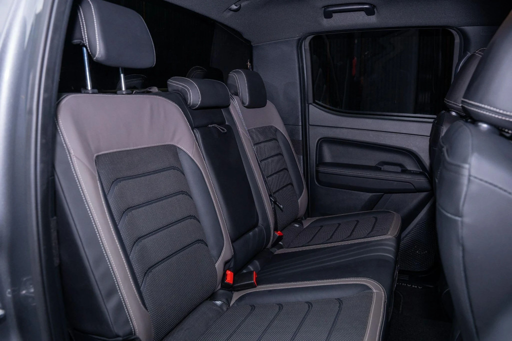 Volkswagen Amarok 2024 74 Style Black #14