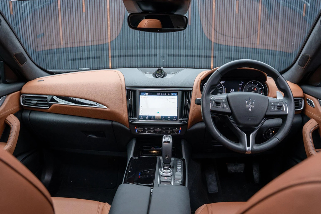 Maserati Levante Hybrid Gt Blue #46