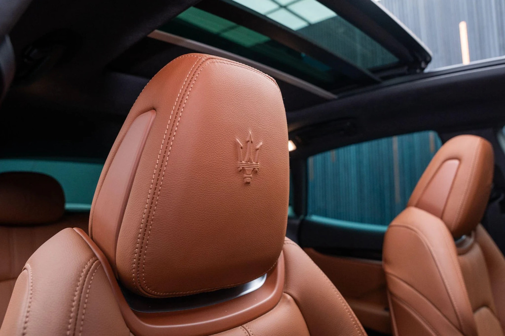Maserati Levante Hybrid Gt Blue #34