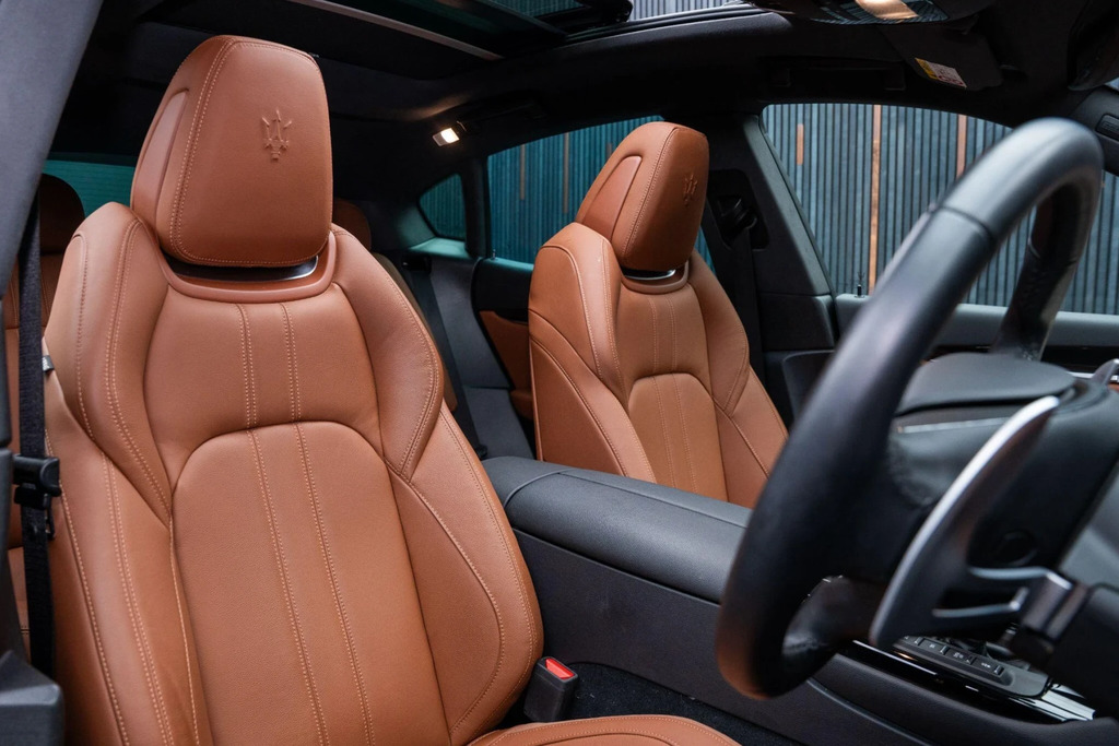 Maserati Levante Hybrid Gt Blue #12