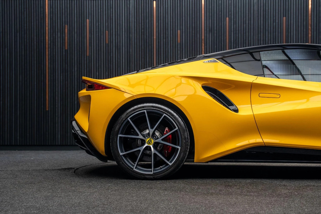 Lotus Emira 3.5 V6 First Edition Coupe Euro Blue #18